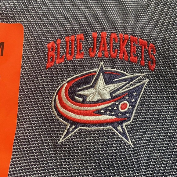 NHL Columbus Blue Jackets CBJ 1/4 Zip Pullover Mens M Two Tone Blue NWT - Picture 2 of 11